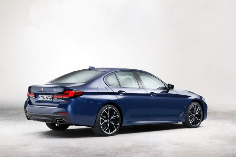 New BMW 5 Series facelift leaked, to be launched in India ...