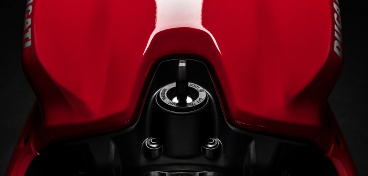 Ducati Panigale V2 Teaser Image