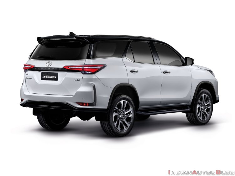 Toyota Fortuner Legender Rear Quarters