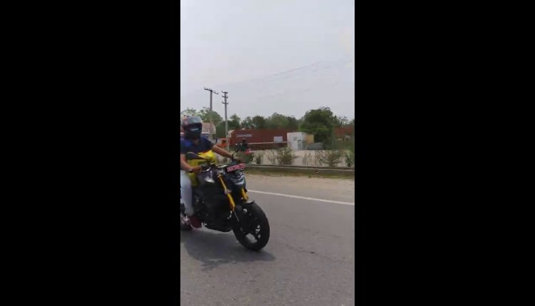 Bs6 Bmw G 310 R Spy Shot Headlamp