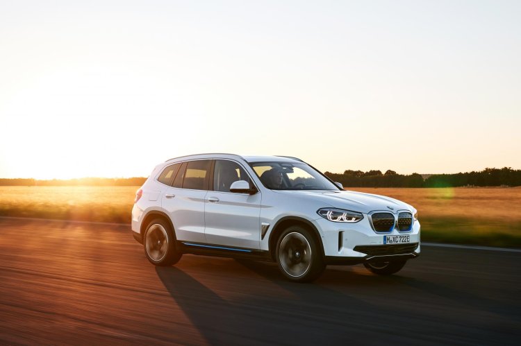 Bmw Ix3 Electric Suv Front Three Quarters Action