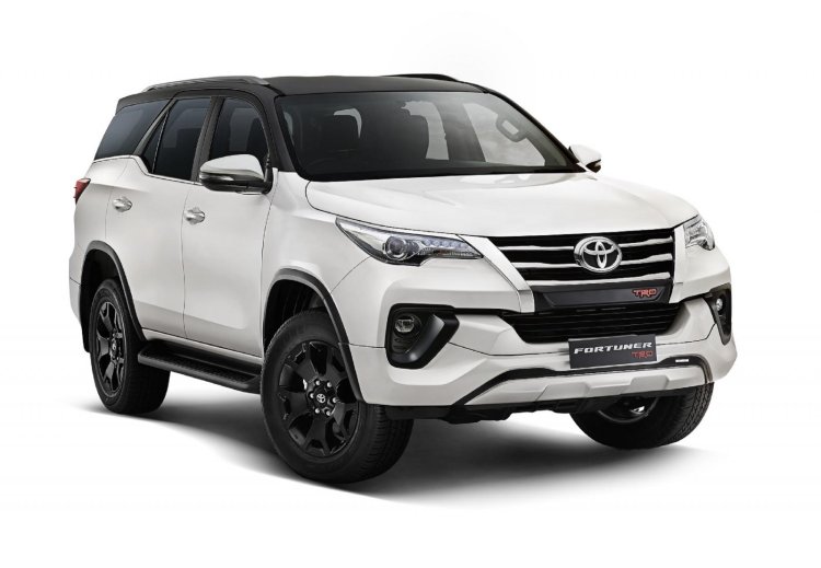 Toyota Fortuner Trd Front Right