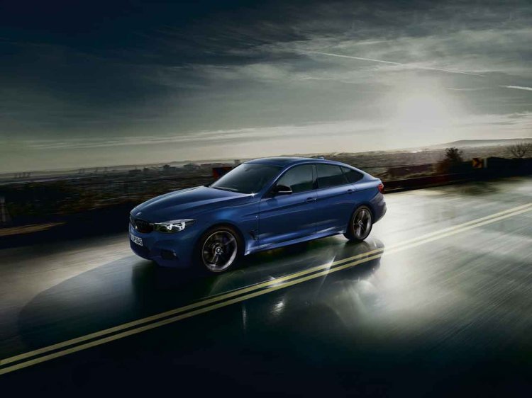 Bmw 3 Series Gran Turismo Shadow Edition Action