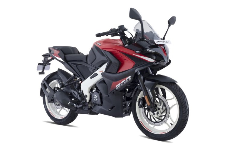 pulsar rs 200 on road price