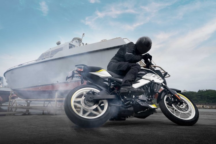 Bajaj Pulsar Ns200 New Colour