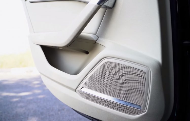 2020 Audi A6 Door Bins