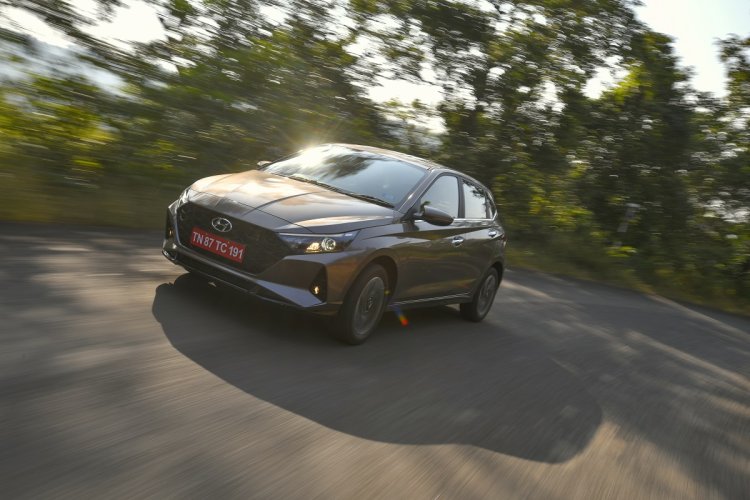 Hyundai I20 Tracking Front 3 Quarters