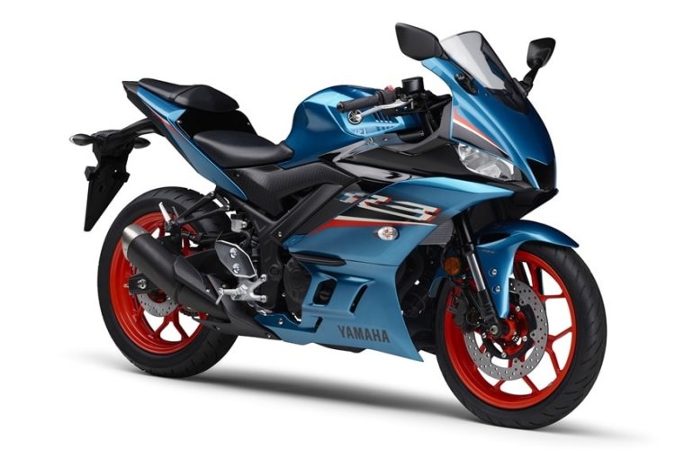 2021 Yamaha R3 Cyan Front Rt