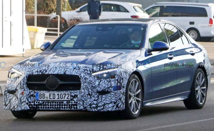 Mercedes-Benz C-Class Facelift Spied Globally With S-Class Like Looks