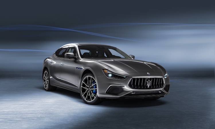 2021 Maserati Ghibli Front Quarter