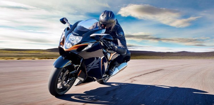 2021 Suzuki Hayabusa Action