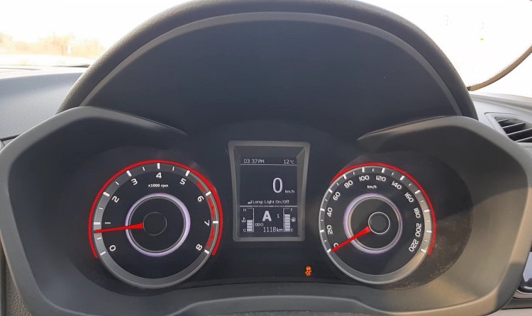 Mahindra Xuv300 Petrol Autoshift Review Instrument