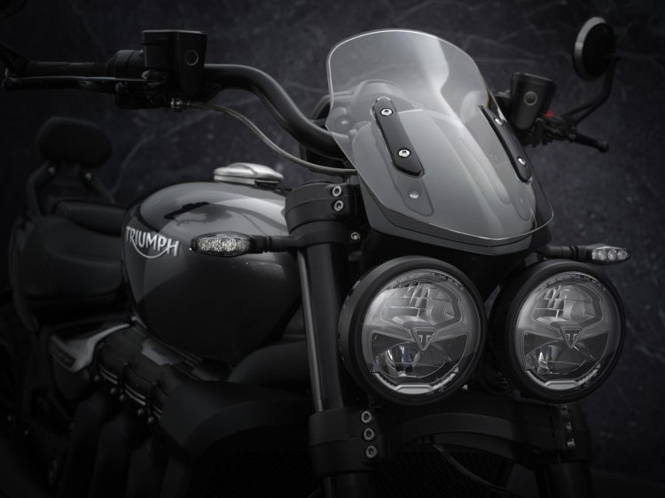 Triumph Rocket 3 Gt Triple Black Headlight