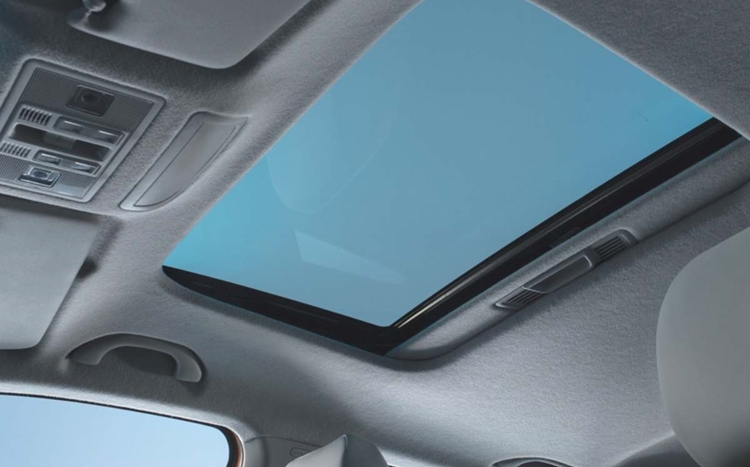Skoda Kushaq Sunroof
