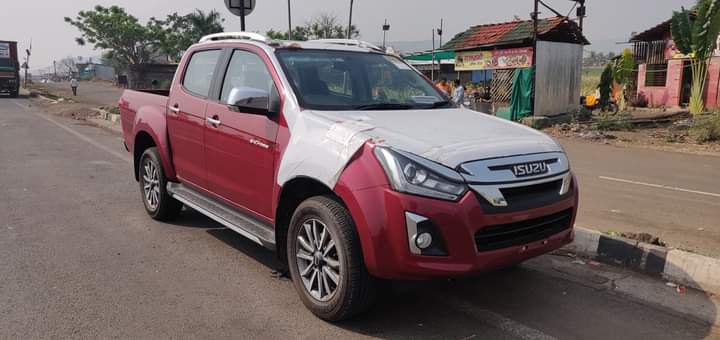 2021 Isuzu V Cross Bs6 Image Front Three Quarters