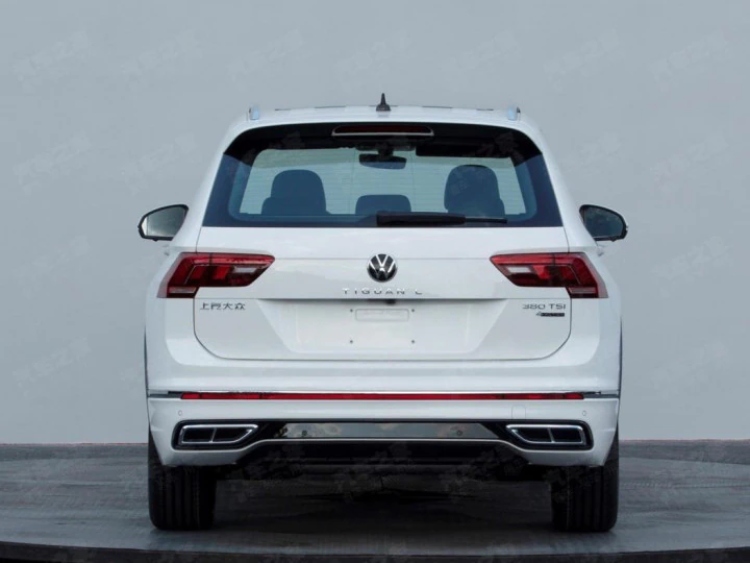 Volkswagen Tiguan Allspace Facelift Rear 2