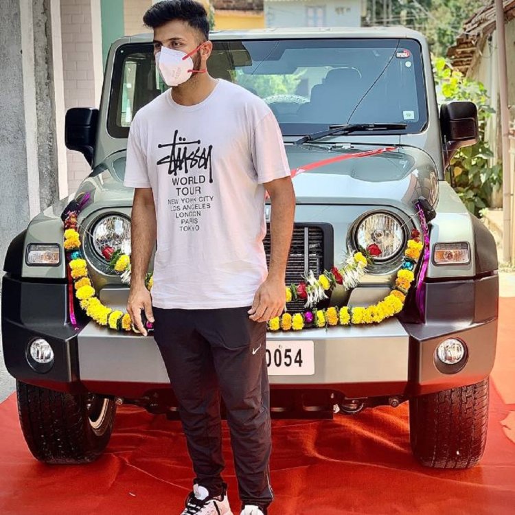 Shardul Thakur Mahindra Thar Front View