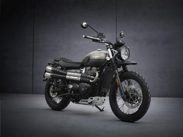Triumph Street Scrambler Sandstorm Front Right