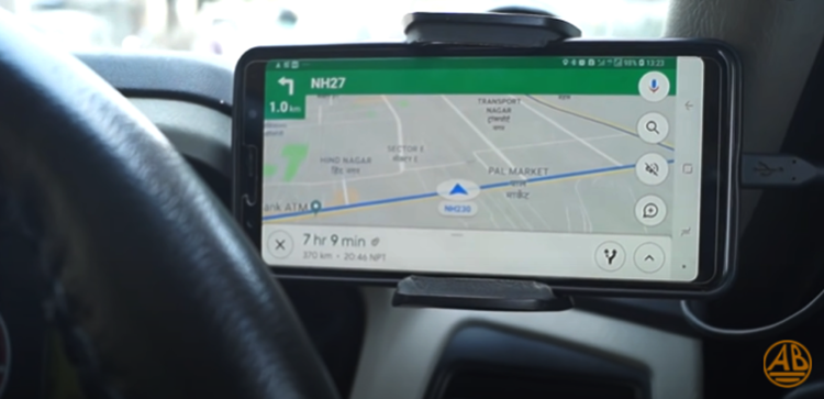 Road Trip Essentials Use Gps