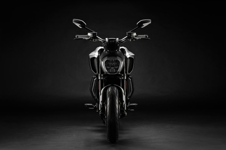 Bs6 Ducati Diavel 1260 S Front