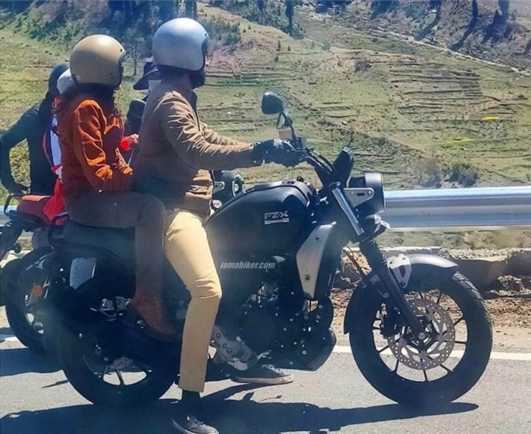 Yamaha Fz X Spy Shot Right