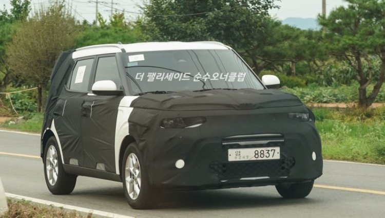 Kia Soul Facelift Spy Shot Front Right