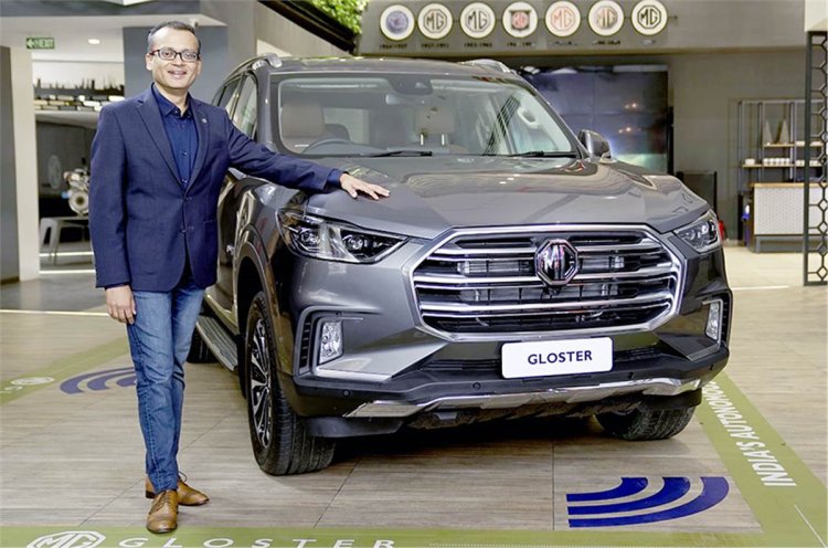 Mg Gloster Savvy 7 Seater Front