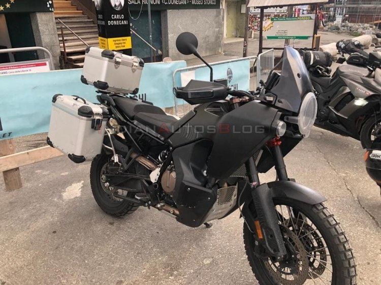 Husqvarna Norden 901 Spy Front Right