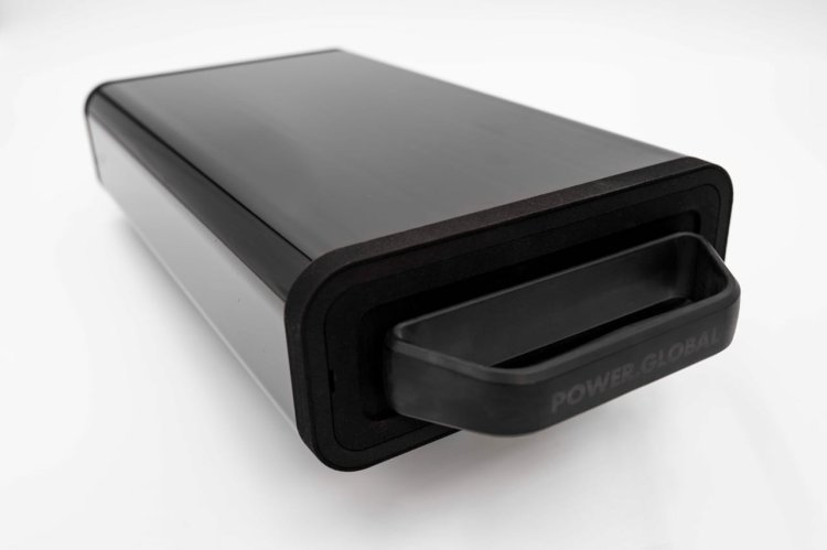 Power Global Ezeetm Swappable Battery 01