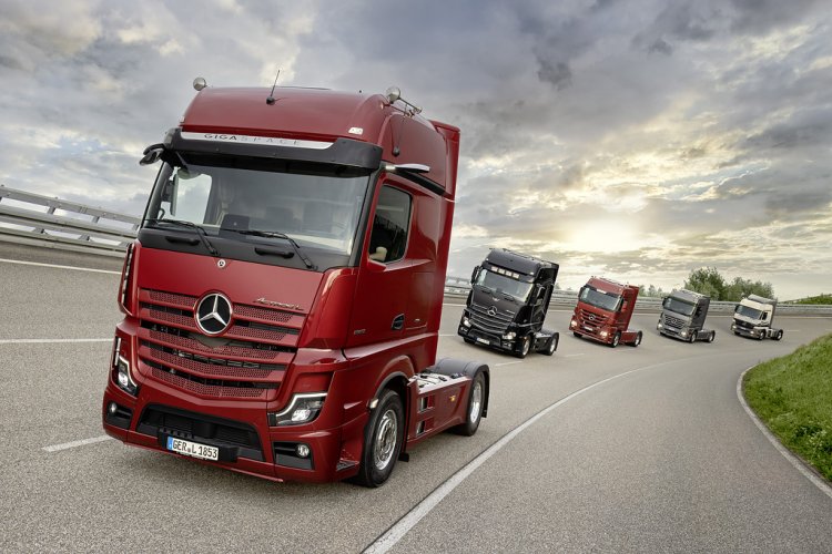 Comments On: Mercedes-Benz Actros Premium Truck Completes 25 Years