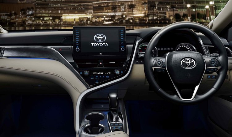 Toyota Camry Hybrid Interior