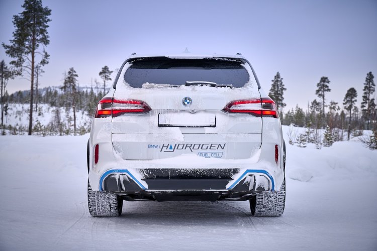 Bmw Ix5 Hydrogen Rear Winter Testing