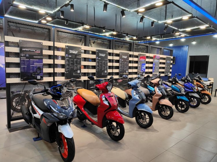 Yamaha Blue Square Coimbatore Interior 1