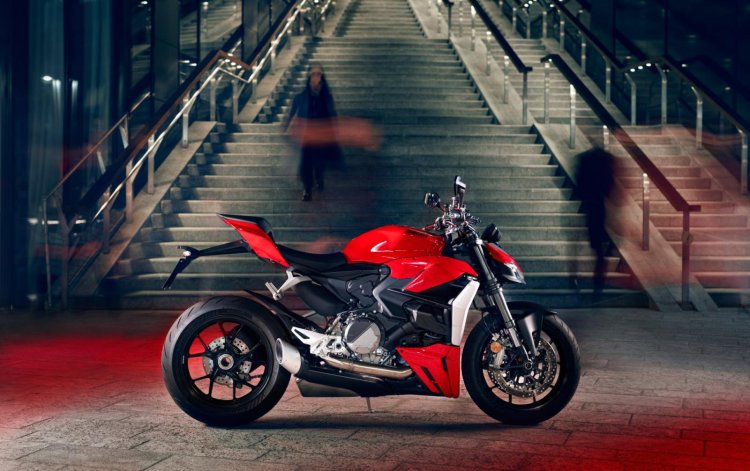 Ducati Streetfighter V2 Right Side