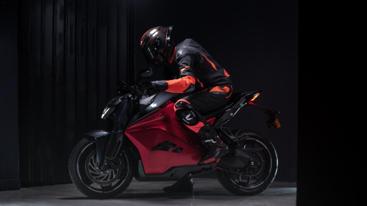 Ultraviolette F77 Left Side View