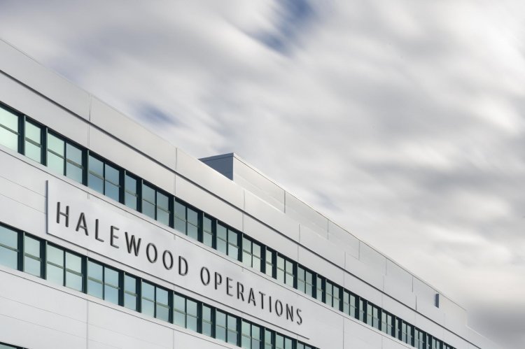 Jlr Reimagine Halewood Merseyside 投資