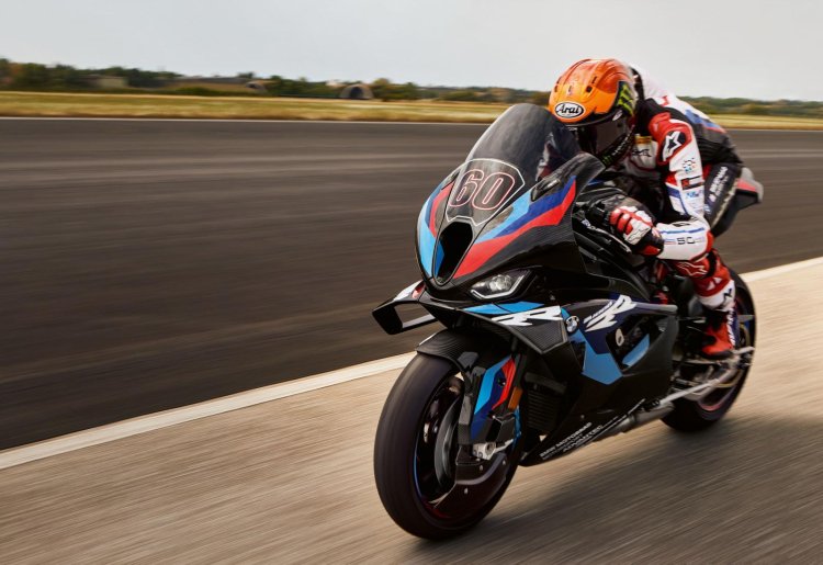 2023 Bmw M 1000 Rr Front Quarter