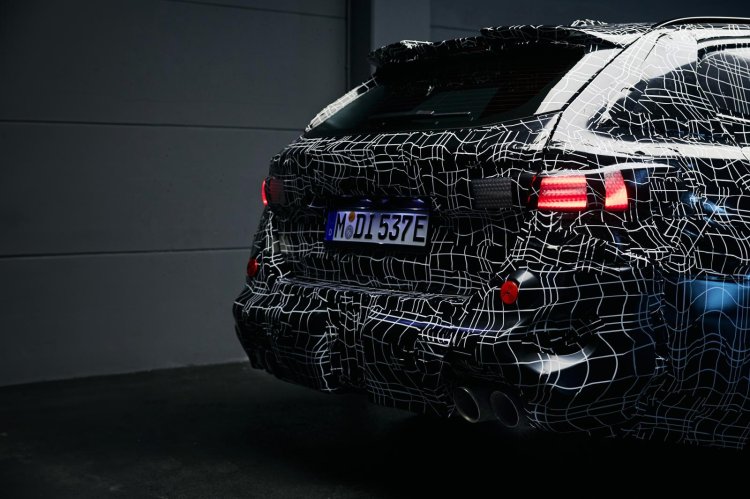 2024 BMW M5 ツーリング プロトタイプ リアクォーター