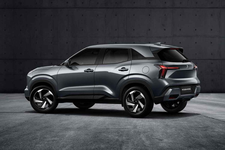 Mitsubishi New Compact Suv Rear Quarter