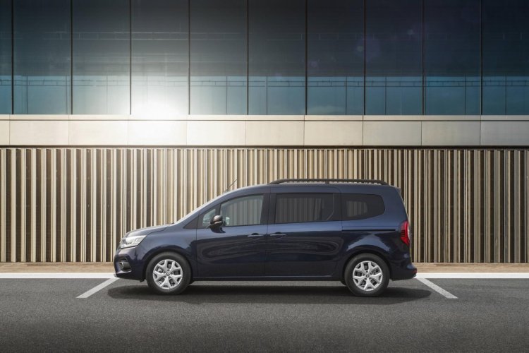 All New Renault Grand Kangoo Left Side