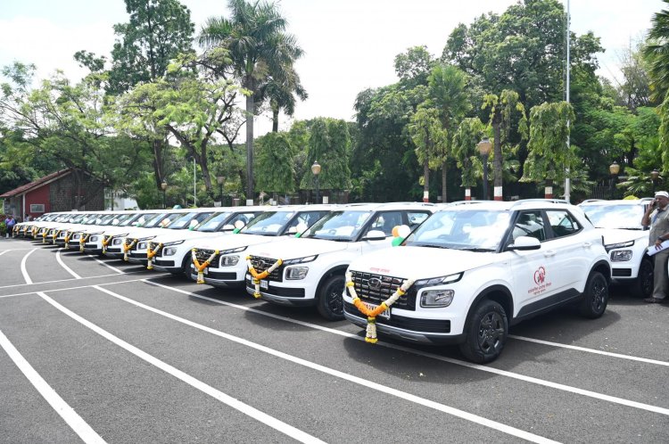 Hyundai Venue Delivered To Govt Of Maharashtra