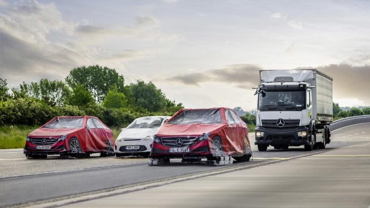 Daimler Truck Safety Assistance Systems Testing 1