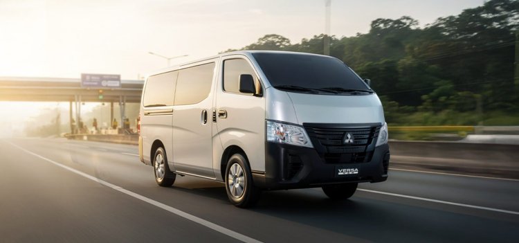 Mitsubishi Versa Van