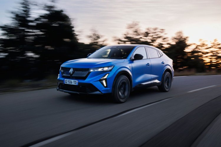 Renault Rafale E Tech 4x4