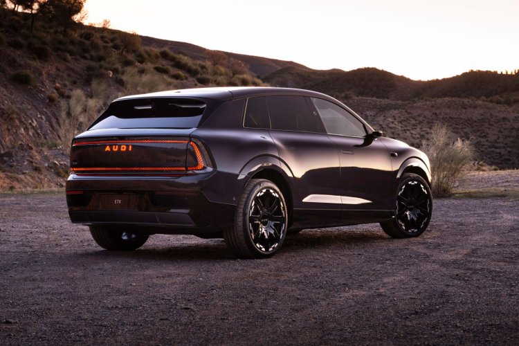 Audi E7x Rear Quarter