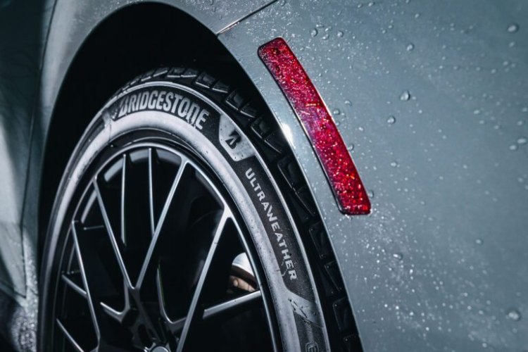 Bridgestone Ultraweather Tyre
