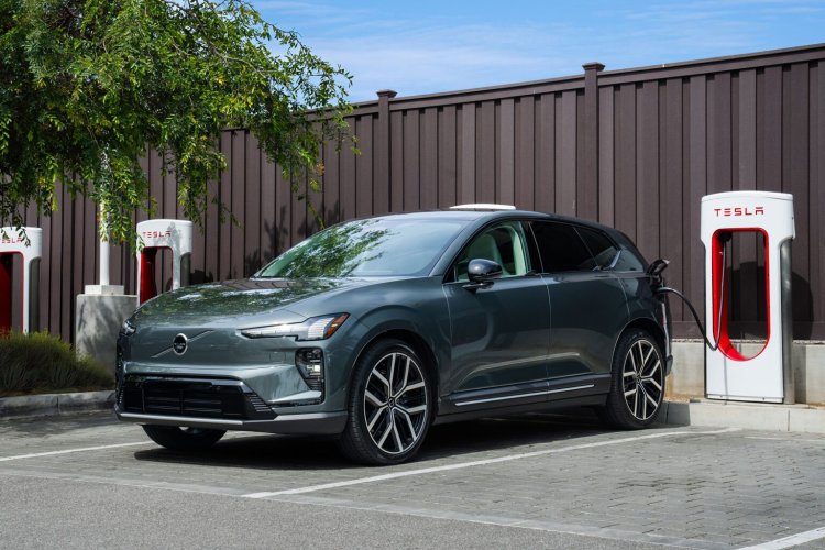 Volvo Ex90 Charging