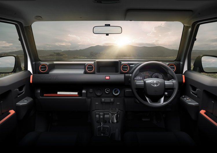 Toyota Hilux Champ Dash