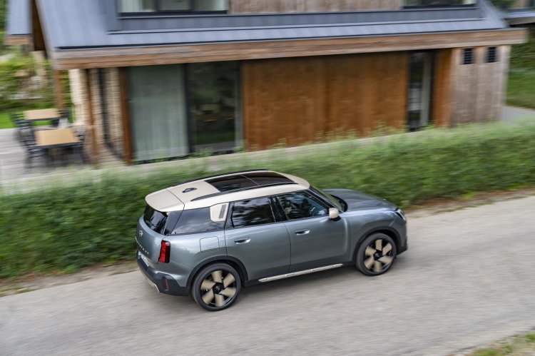 Mini Countryman C Rear Right Top