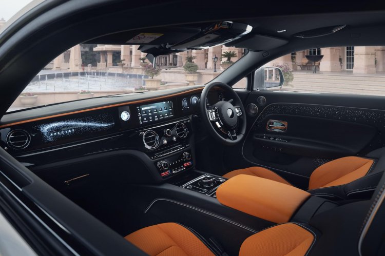 First Fully Electric Rolls Royce Spectre Interior